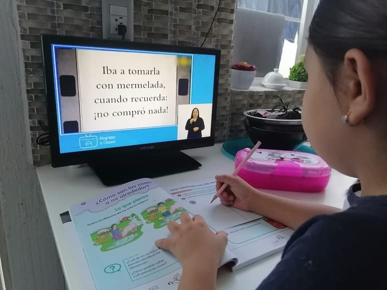 Pese al retroceso en el semáforo de riesgo, sigue en pie el regreso a clases semipresenciales en los planteles de nivel básico en Durango. (EL SIGLO DE TORREÓN)