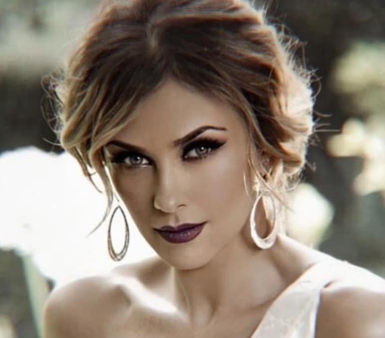 La actriz Aracely Arámbula reveló recientemente que no se ha vacunado ni ella ni sus hijos, pero además no tiene interés de hacerlo en este momento por lo que se cuidan de no exponerse al virus.
(ARCHIVO)