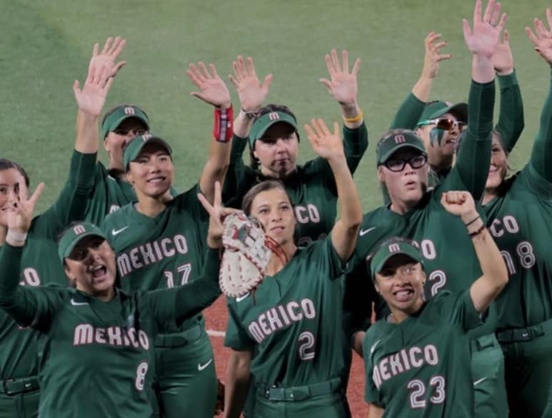 Luego de que las boxeadoras mexicanas Brianda Cruz y Esmeralda Falcón expusieron a las jugadores de la selección de sóftbol por tirar los uniformes de los Juegos Olímpicos a la basura, el presidente del Comité Olímpico Mexicano se pronunció al respecto.