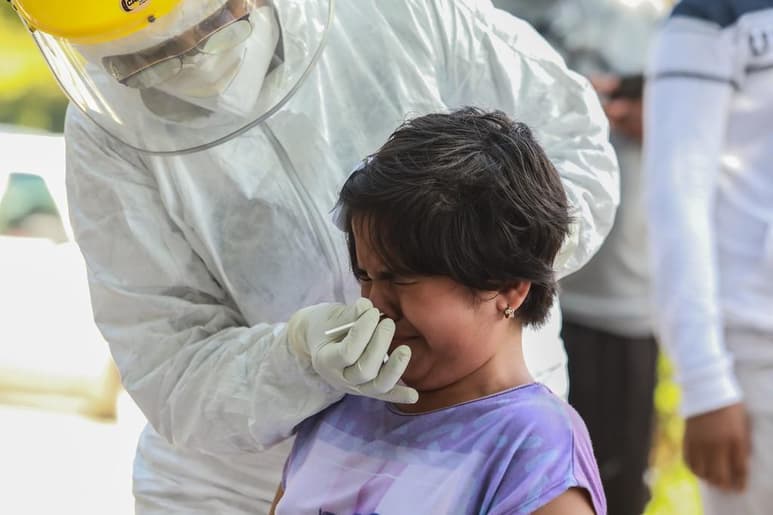 Luego de que a inicios de julio se registró un ligero incremento en el número de pruebas PCR, para detectar COVID-19, en San Pedro y Francisco I. Madero, en los últimos días ha disminuido, considerablemente. (ARCHIVO)