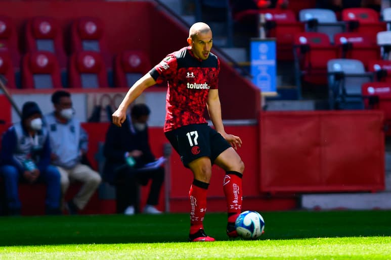 Los Diablos Rojos del Toluca no pierden de vista el objetivo, quieren ganar en casa este domingo en lo que será un partido especial para Jorge Torres Nilo, con un ingrediente adicional, y es que se enfrenta a su ex equipo, los Tigres. (ARCHIVO) 

