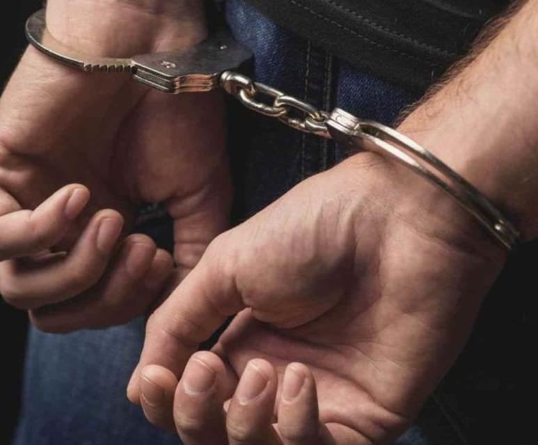 La detención se dio en la calle Hierro de la colonia Maza, en la alcaldía Cuauhtémoc, en donde se identificó su movimiento luego de años de búsqueda por parte de la SSC.