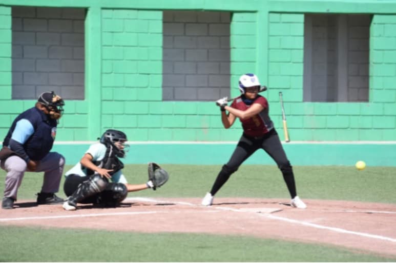 Doble victoria, para una estupenda presentación en casa, se apuntaron las Algodoneras de La Laguna el pasado sábado, al superar en par de ocasiones al representativo de San Francisco de Conchos, en actividad de la tercera jornada de la temporada “Abril Hernández Green”, en la Liga Estatal de Softbol Femenil de Chihuahua. (ARCHIVO)