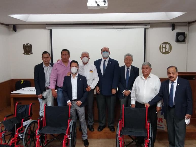 Los donativos de equipo, medicamentos e insumos se han cristalizado gracias a los fondos de contingencia de los rotarios y al apoyo de Fundación Rotaria Internacional así como de empresas instaladas en la región.
(EL SIGLO DE TORREÓN)