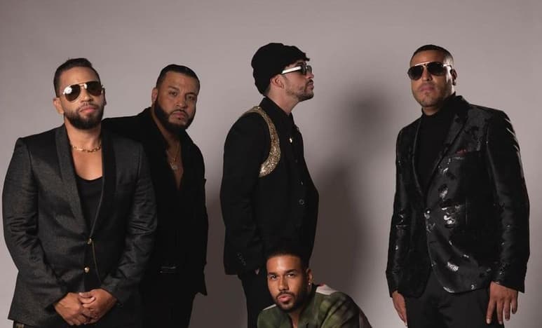 El grupo Aventura, que creó un nuevo estilo de bachata y la colocó en los primeros lugares de las listas de éxitos internacionales, y Bad Bunny colaboraron en un nuevo tema que verá la luz a la medianoche de este lunes. (ESPECIAL)