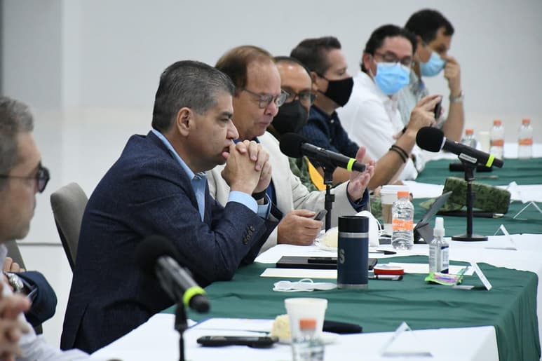 Riquelme dijo que pese al alza de contagios aún se tienen niveles relativamente bajos en cuanto a la hospitalización en todas las regiones, situación que se puede atribuir a diversos factores, pero siendo el principal el avance en el proceso de vacunación entre los grupos vulnerables, especialmente de la tercera edad o con padecimientos crónico-degenerativos.
(FERNANDO COMPEÁN)