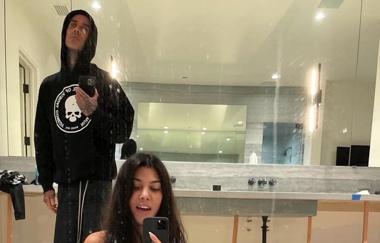 Kourtney Kardashian debió recluirse con su pareja durante 10 días ante el aumento de contagios por COVID-19 y la posibilidad de haber contraído el virus. (INSTAGRAM)