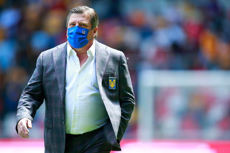 Los Tigres de Miguel Herrera hacen su presentación en el Estadio Universitario ante Santos Laguna, situación que entusiasma al 'Piojo' aunque la pandemia de COVID-19 siga impidiendo llenos en los estadios. (JAM MEDIA)