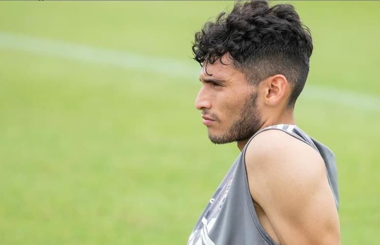 A pesar de que Estados Unidos le ha ganado las dos últimas finales a México, los jóvenes futbolistas, los prospectos nacidos en el país estadounidense de origen mexicano, parece que se están enfocando las ofertas de este lado del Río Bravo. (CORTESÍA)