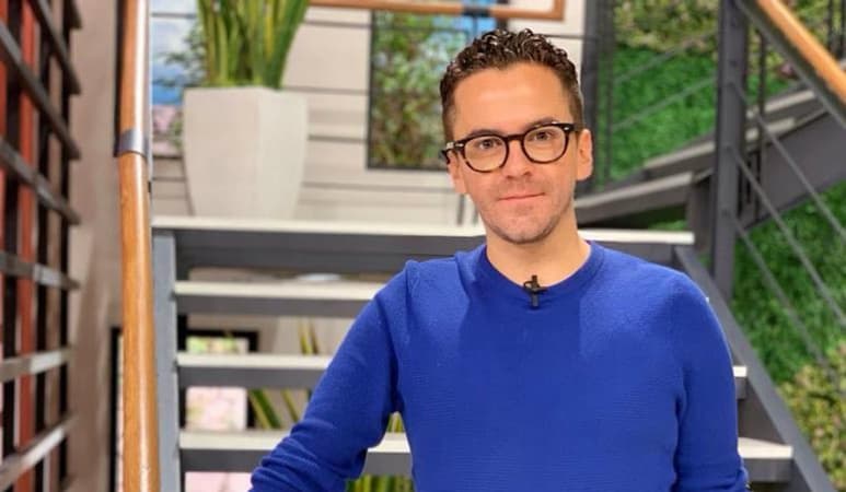 Mauricio Mancera se ha abierto paso en la televisión mexicana con populares programas, pero el querido conductor se ganó el corazón del público en su debut en Venga la Alegría, donde podría regresar a conducir. (ESPECIAL)