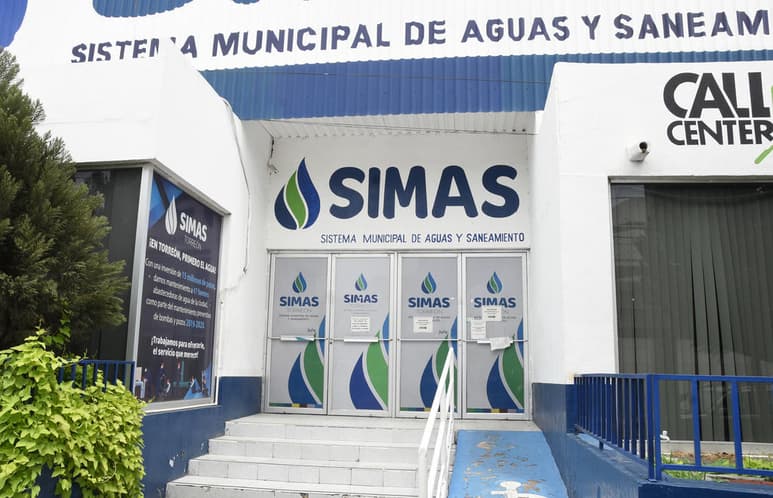 El alcalde Jorge Zermeño dijo que giró instrucciones para que Urbanismo municipal suspenda las nuevas autorizaciones a desarrollos inmobiliarios que no sustenten el abasto de agua potable mediante Simas Torreón. (ARCHIVO)