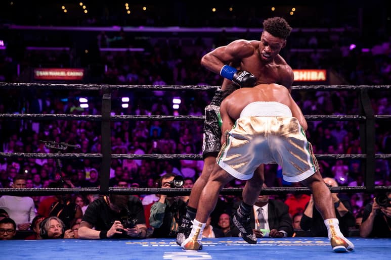El campeón Welter del Consejo Mundial de Boxeo (WBC, por sus siglas en inglés), Errol Spence Jr., le fue diagnosticada una lesión en la retina del ojo izquierdo, por lo que no podrá enfrentar al filipino Manny Pacquiao el próximo 21 de agosto.