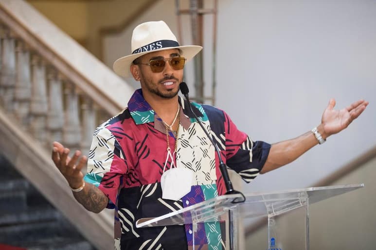 El puertorriqueño Ozuna fue elegido por la edición publicada en México de la revista GQ como el artista latino más prometedor, quien este miércoles ofrece una amplia entrevista a la publicación donde habla de sus proyectos.
