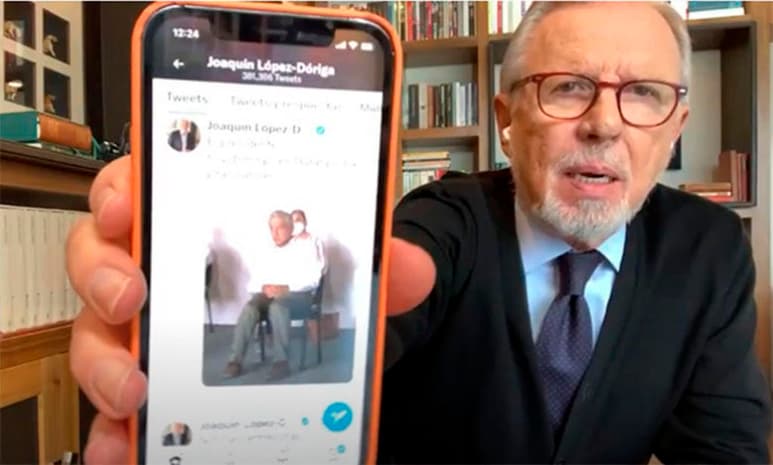 'El presidente López Obrador hoy domingo en Durango. Las giras cansan', escribió el periodista, quien este lunes refirió que 'se pusieron como locos' por la imagen.
(TWITTER)