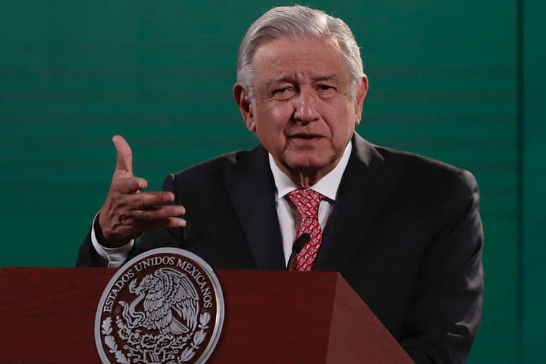 Aseguró que los consejeros y los magistrados electorales no están a la altura de las circunstancias, no son demócratas y no respetan la voluntad del pueblo. (ARCHIVO)