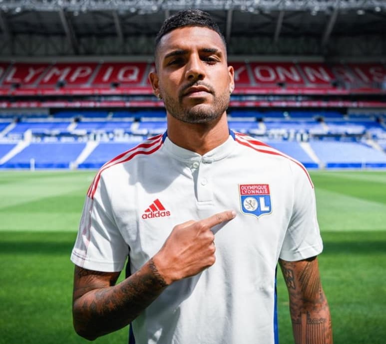 El defensa italo-brasileño Emerson Palmieri jugará cedido esta temporada en el Olympique de Lyon, que ha llegado a un acuerdo con el Chelsea, que lo había fichado en enero de 2018 por 20 millones de euros.
(ARCHIVO)