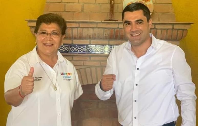 Este miércoles se llevó a cabo la primera reunión entre la alcaldesa de San Pedro Patricia Grado Falcón y David Ruíz Mejía, alcalde electo. (MARY VÁZQUEZ)