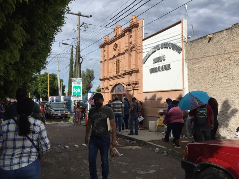 Ayer continuó la jornada de vacunación en Gómez Palacio pero solo la aplicación de segundas dosis a personas de 40 a 49 años. (EL SIGLO DE TORREÓN)