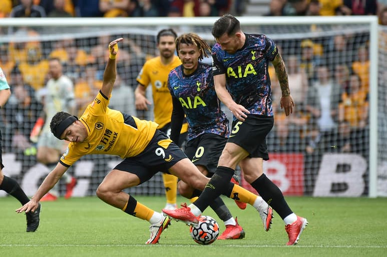 Harry Kane disputó sus primeros minutos de la temporada con Tottenham en la victoria 1-0 el domingo ante Wolverhampton en la Liga Premier, sellada con un penal ejecutado por Dele Alli a los nueve minutos. (AP)