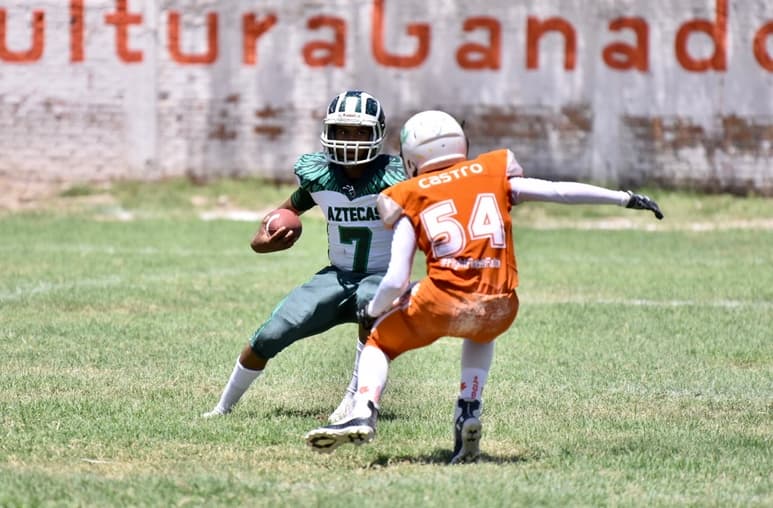 Disputadas fueron las semifinales tanto en el Jaguar Dome como en el Nuevo San Isidro, para conocer a los finalistas. (ESPECIAL)