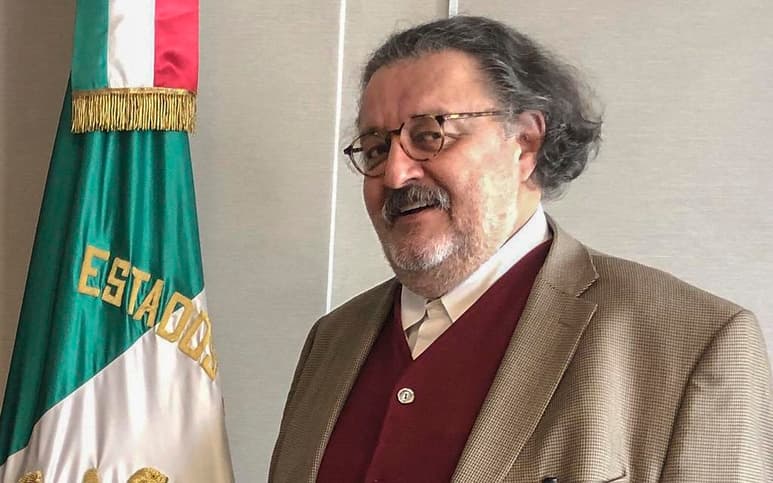 Enrique Márquez, director de Diplomacia Cultural de la Secretaría de Relaciones Exteriores, reconoció este martes que el cese del contrato del escritor Jorge F. Hernández como agregado cultural de la Embajada de México en España se debió a que durante una cena de amigos, el 29 de junio en la Ciudad de México, Hernández imitó a la embajadora de México en España, María Carmen Oñate y la llamó 'viuda borracha'.