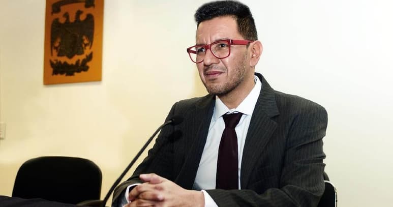 'Fui imprudente e irreflexivo al designar al feminicidio como un acto de amor', dijo Iván Ruiz García, director del Instituto de Investigaciones Estéticas (IIE), a través de un pronunciamiento. (ESPECIAL)