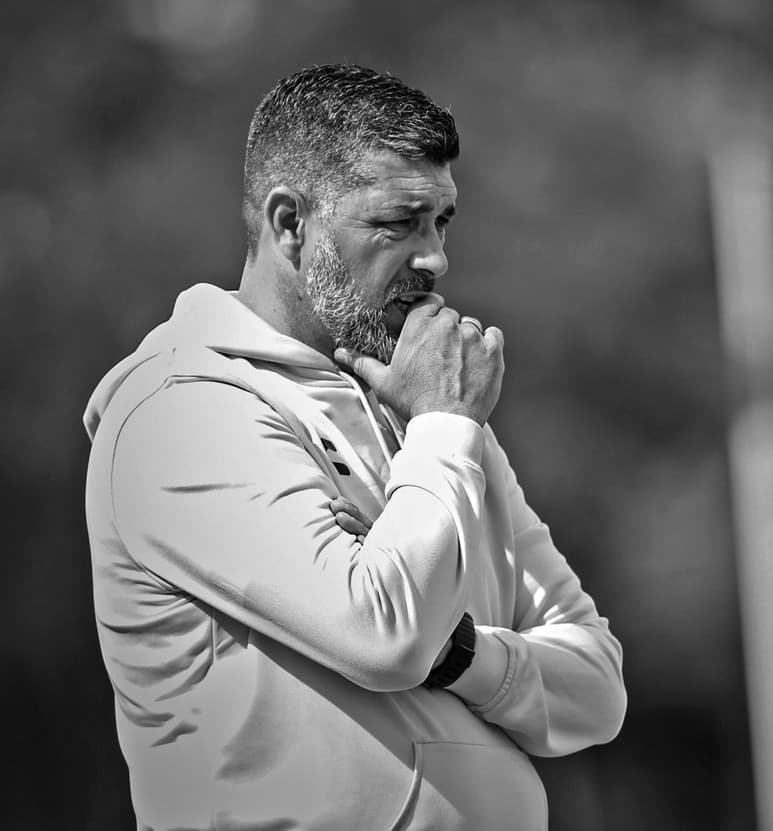 Leonardo Ramos debutó con una derrota como técnico de los Gallos, que perdieron 1-0 ante Puebla y siguen sin ganar en el torneo.