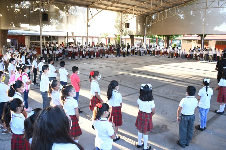 Para el regreso seguro de niños, niñas y adolescentes a las aulas, en las escuelas públicas y privadas se debe contar con estrictas medidas de salud y con tareas profundas de limpieza e higiene. De forma semanal serán evaluadas las condiciones de los planteles. (ARCHIVO)