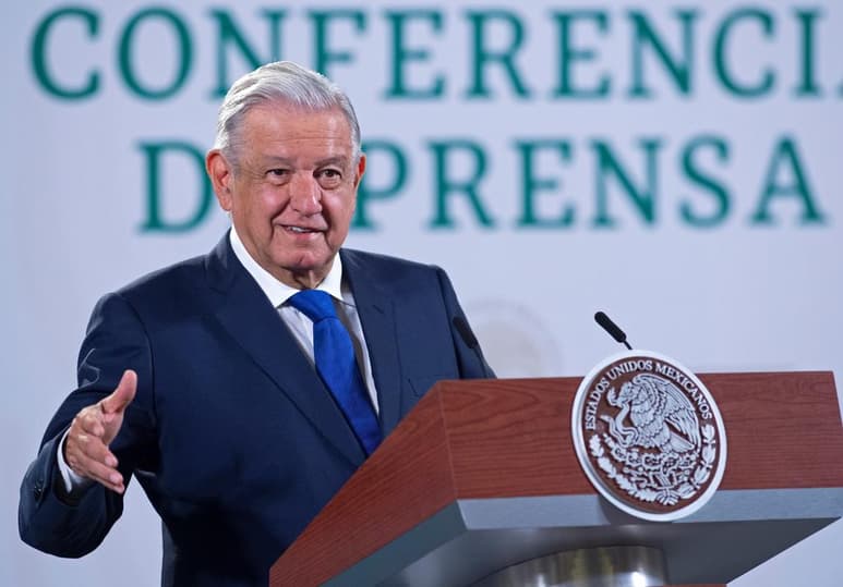 El titular del Ejecutivo federal agradeció el apoyo de los Gobiernos locales por hacer posible este regreso y destacó que 'la escuela es lo mejor que hay, por eso estamos muy contentos'. (ARCHIVO)