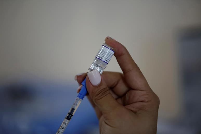 Para este 29 de agosto los adultos mayores de 60 años son los que han ocupado la mayor cantidad de vacunas en la entidad con 189 mil 506 dosis.
(ARCHIVO)