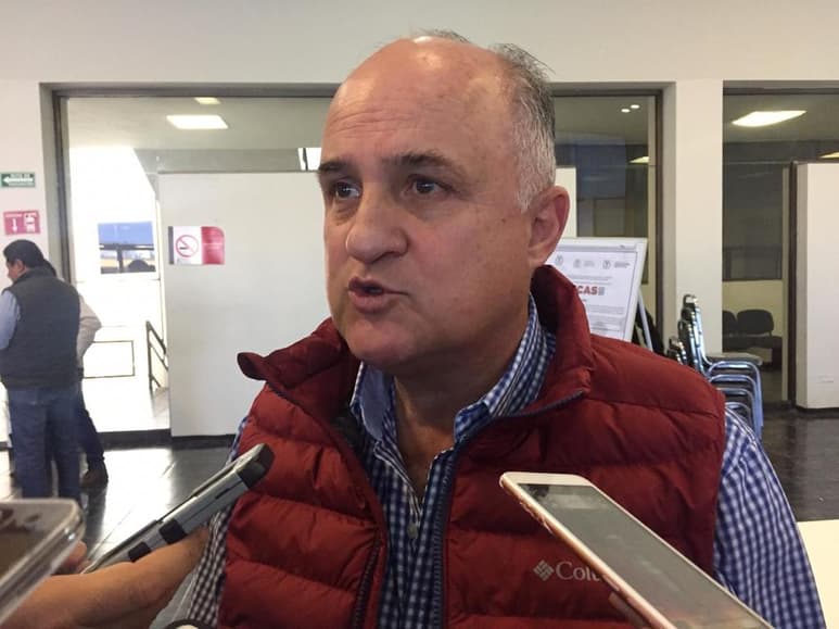 Luego de que el ahora diputado federal Omar Castañeda rindiera protesta. (ARCHIVO)