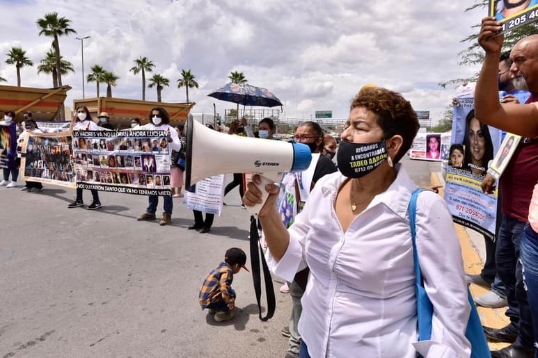 Familiares de personas desaparecidas de La Laguna conmemoraron ayer el Día Internacional de las Víctimas de Desapariciones Forzadas. (ÉRICK SOTOMAYOR)