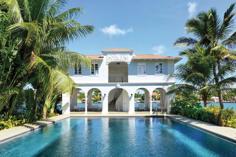 La casa en el sur de Florida que perteneció al mafioso Al Capone durante casi dos décadas y en la cual murió enfrenta planes de demolición. (ESPECIAL)
