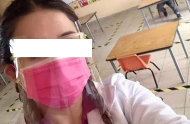 El niño fue el único de su grupo en regresar presencialmente ya que no cuenta con acceso a internet para tomar clases virtuales (ESPECIAL)