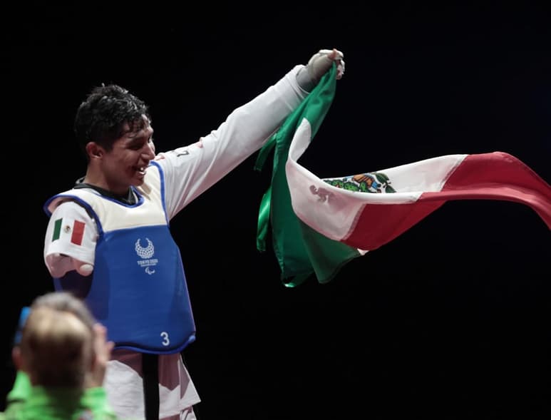 Juan Diego García logró la medalla de oro este día de competencia en los Juegos Paralímpicos de Tokio 2020. (ESPECIAL)