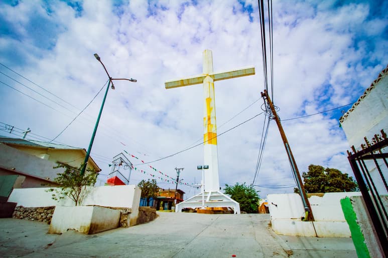 En el Cerro de la Cruz, una de las colonias del Poniente de Torreón, vive “Elías”, un
joven de 20 años, mismo tiempo que tiene habitando en esta colonia. (EMMANUEL MAREZ)