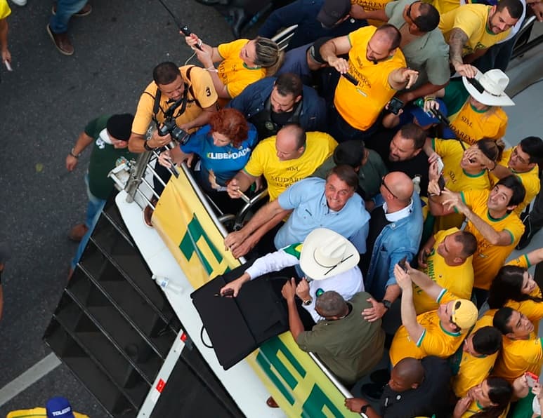 Bolsonaro dijo que ante el actual escenario en el país solo tiene 'prisión, muerte o victoria'. (EFE)