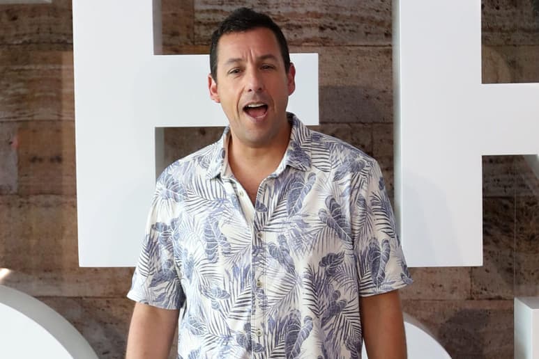 El actor Adam Sandler nació un 9 de septiembre de 1966 en Nueva York, es uno de los comediantes que, muy a pesar de la respuesta negativa de la critica especializada a sus películas, ha conseguido ganarse al publico. (ARCHIVO)