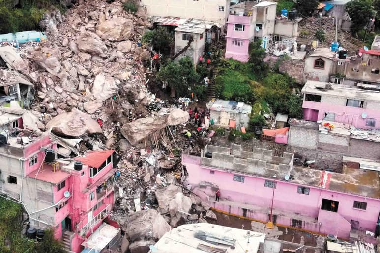 Protección Civil alertó que viven en zona de riesgo. (ARCHIVO)