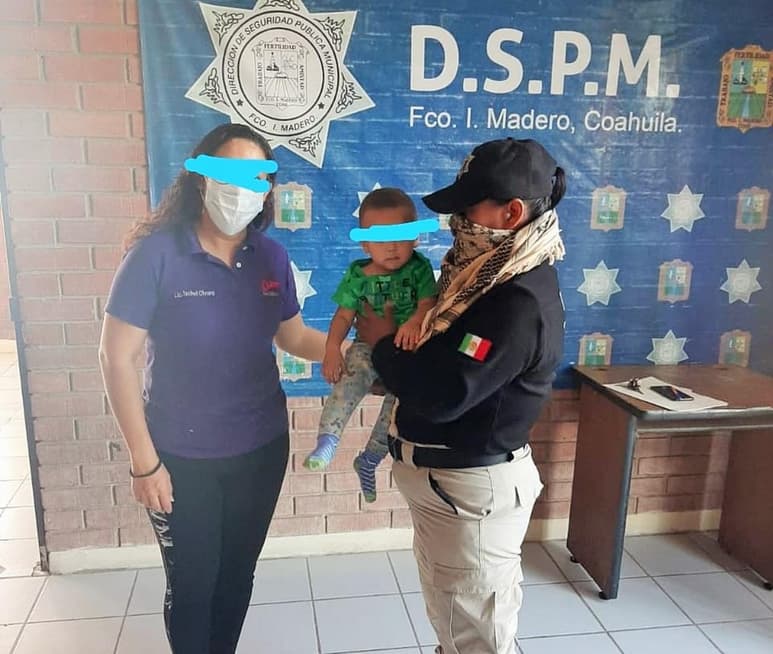Los pequeños de 1 y 3 años quedaron bajo resguardo del PRONNIF. (EL SIGLO DE TORREÓN)