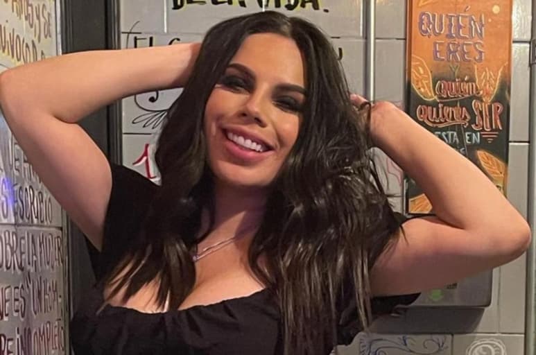 La 'youtuber' volvió a ser sensación entre sus seguidores en redes sociales con sus movimientos de baile, pues sacó a relucir su atractivo físico (@LIZBETHRODRIGUEZOFICIAL)