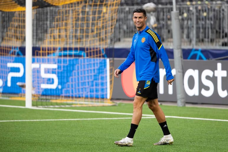 Con “Míster Champions” jugando nuevamente en el Manchester United y con Lionel Messi por primera vez fuera del Barcelona, este 14 de septiembre arranca la Liga de Campeones de la UEFA. (EFE)