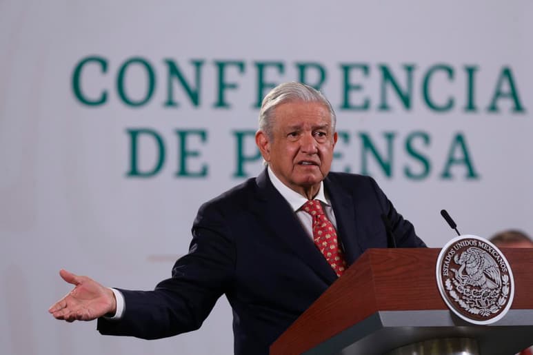 'Es sabido que no son buenas las relaciones con España y que estamos procurando que se mejoren, y consideramos que va a ayudar mucho Quirino Ordaz con este propósito', manifestó el mandatario. (EFE)