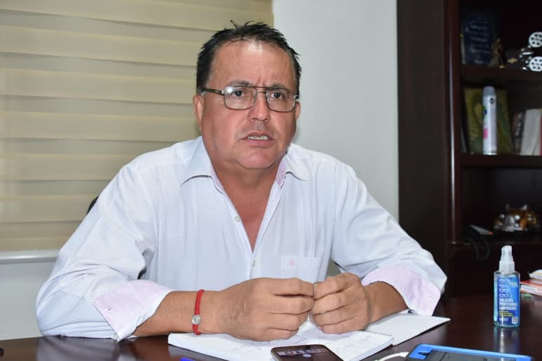 Leija Escalante indicó que la comisión revisadora del CCT obtuvo un seis por ciento directo al tabulador y 10 por ciento a prestaciones.