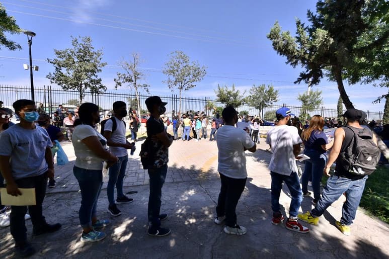 De 3 mil dosis que aplicarían terminó en 5 mil. (ÉRICK SOTOMAYOR)