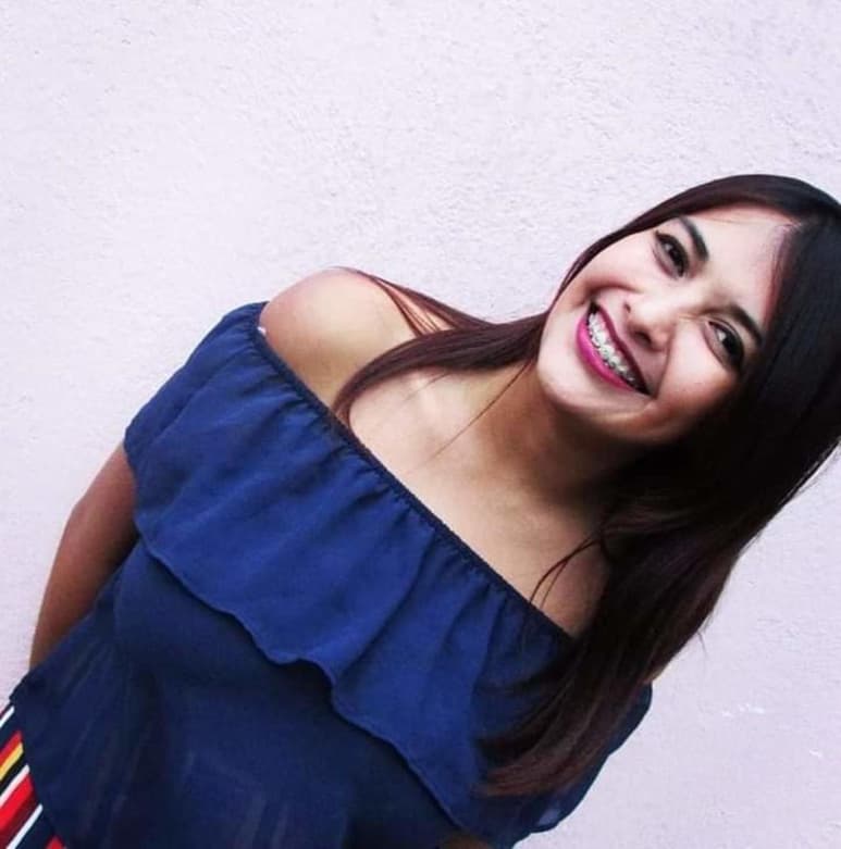 La fundación Casa Rosa en Saltillo solicitó ayuda a los ciudadanos para apoyar en las quimioterapias a una joven madre, la cual requiere de recursos para pagar las terapias. (CORTESÍA)