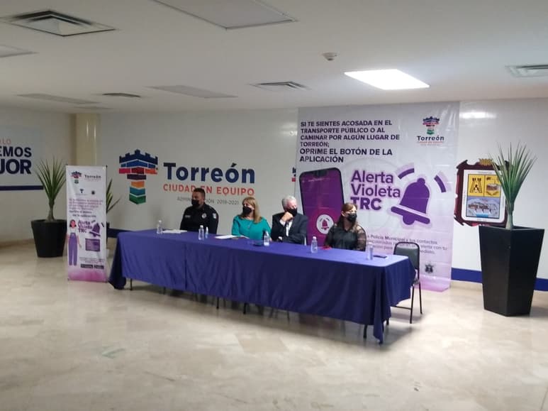 Ayer se hizo el lanzamiento oficial en Torreón de la aplicación móvil Alerta Violeta TRC.