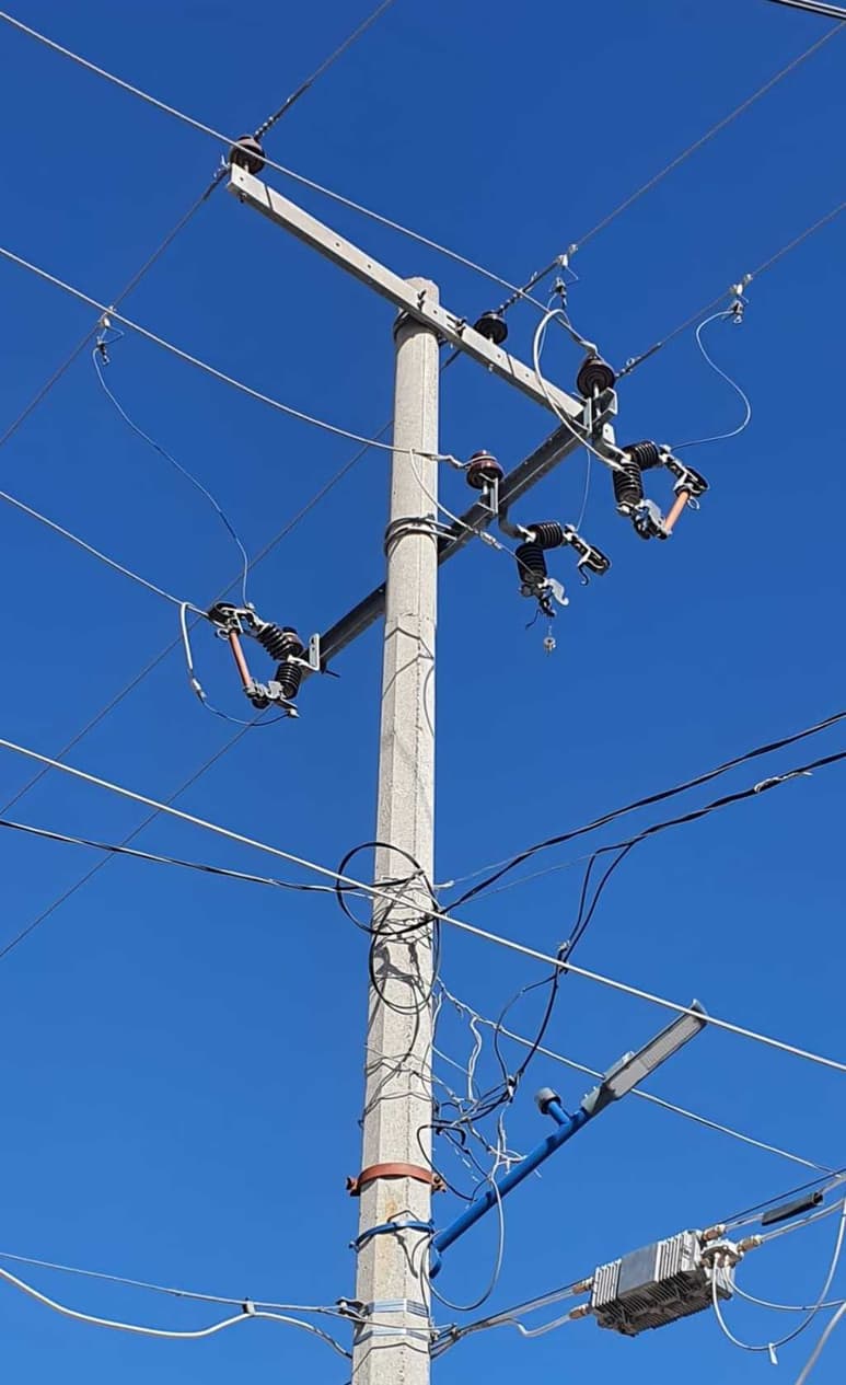 Comerciantes y otros ciudadanos de San Pedro reprocharon las constantes fallas en electricidad. (EL SIGLO DE TORREÓN)