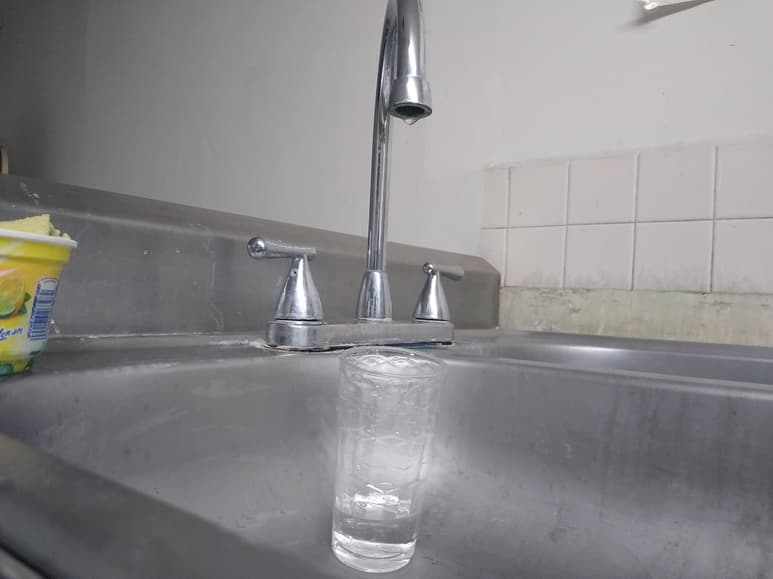 Otra vez falla el suministro de agua en una buena parte de las colonias de Francisco I. Madero. (EL SIGLO DE TORREÓN)