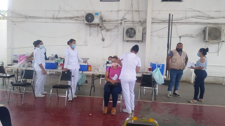 Hoy inicia la vacunación anti-COVID para personas de 18 a 29 años de edad en San Pedro y Viesca. (EL SIGLO DE TORREÓN)